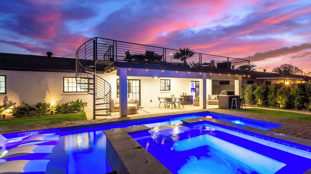 Peaceful Valley House | The Sundancer Oasis|Old Town|Pool+Spa|Rooftop Deck