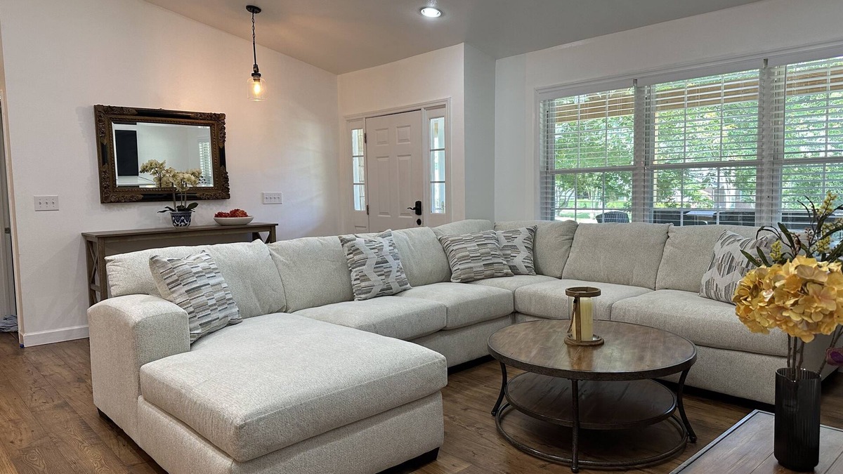 Winston - Salem House | The Sunrise! Close to Wake forest University. 2 King beds. Quiet neighborhood!