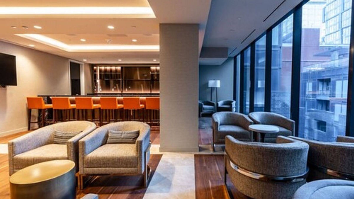Toronto Entertainment District Hotel | The Sutton Place Hotel Toronto