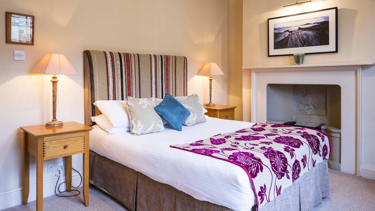 Bradford-on-Avon Hotel | The Swan Hotel