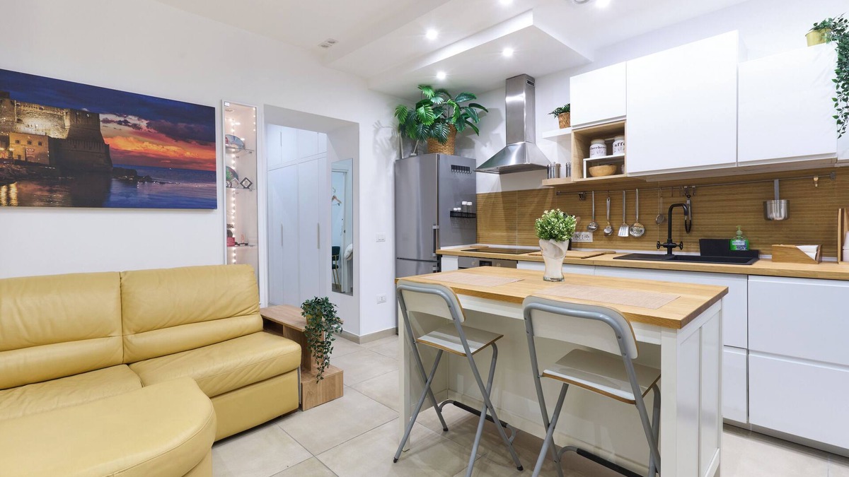 Torre del Greco Apartment | The Sweet Spot. your ideal spot! In the center of the Bay of Naples!