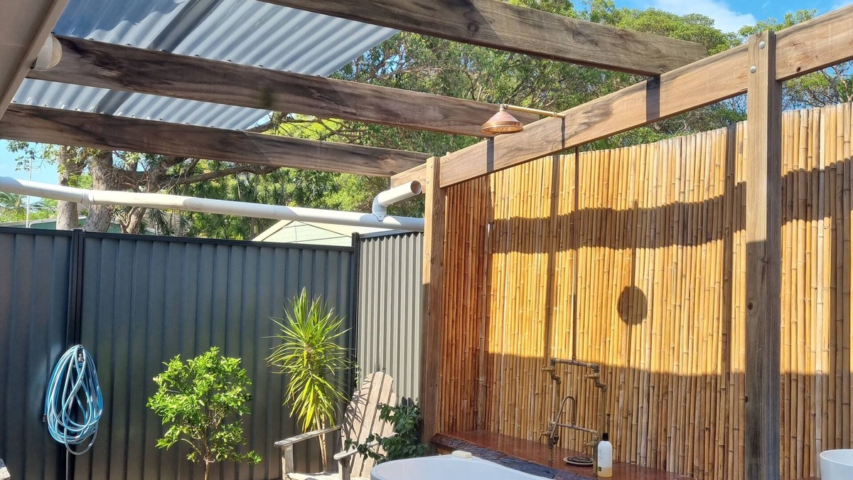 Brisbane Waterfront House | The Taverna nBeach House, Kooringal, Moreton Island
