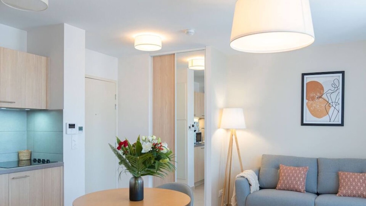 Limoges Apartment | The Tender - In the heart of Limoges