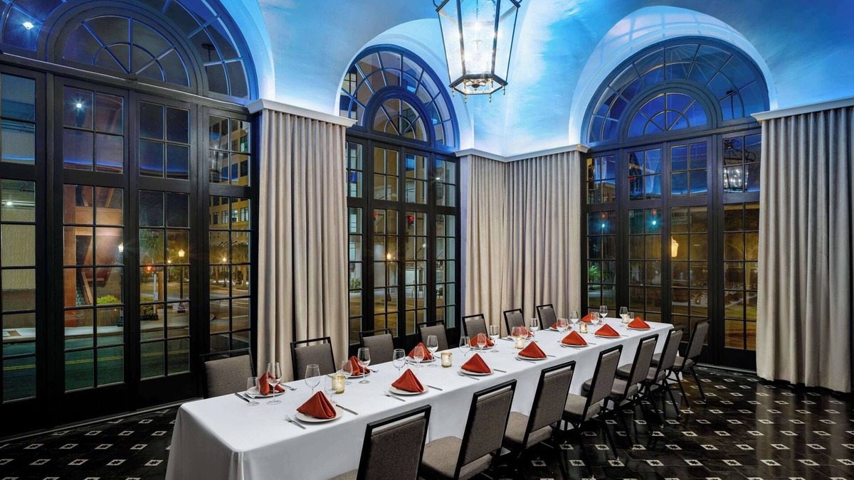 Downtown Hotel | The Terrace Hotel Lakeland, Tapestry Collection by Hilton