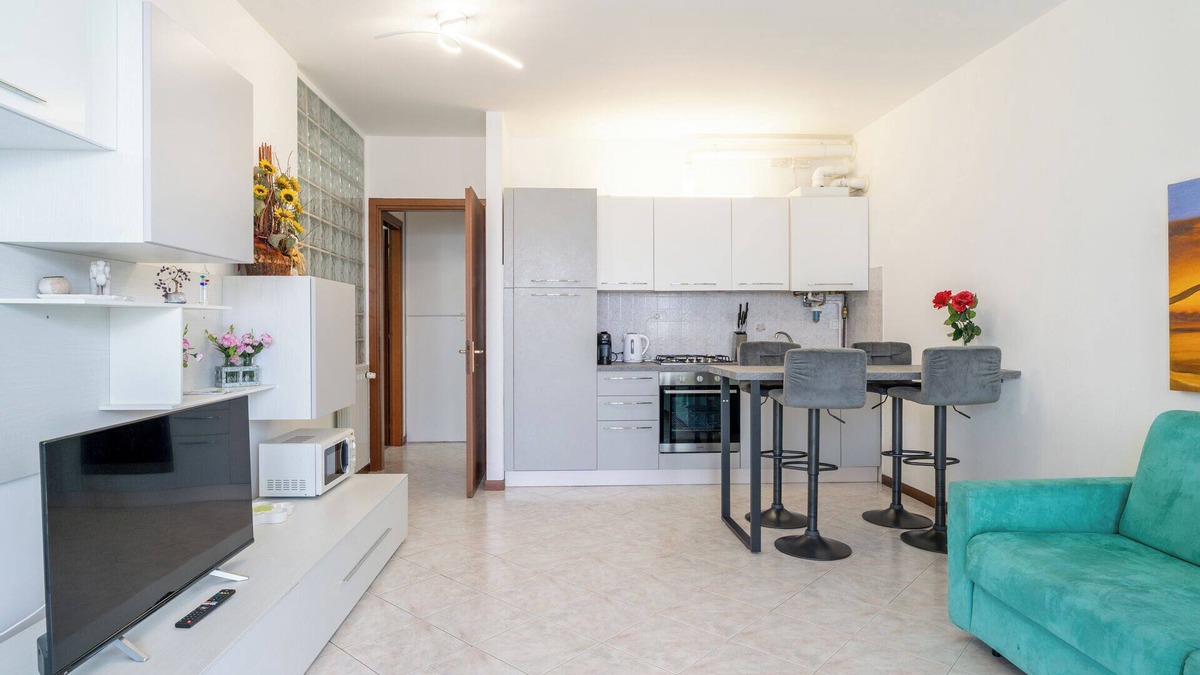 Fiumelatte Apartment | The terrace on Como Lake - Varenna Pino