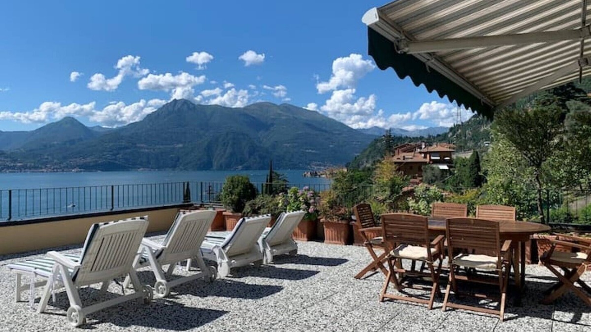 Fiumelatte Apartment | The Terrace on the lake