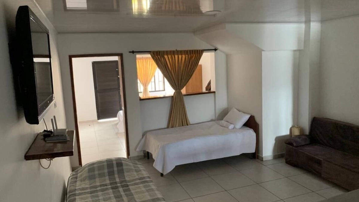 La Estrella Apartment | The Three-palm house