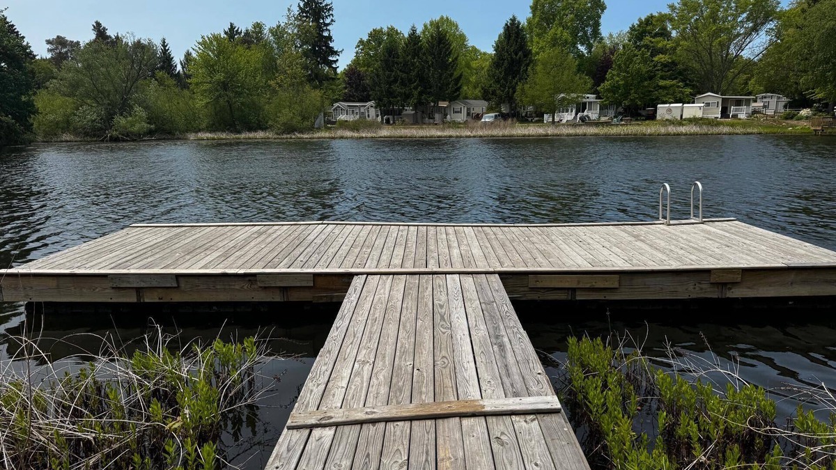 Saugatuck Villa | The Timber Nest "Goshorn lake dock, pool, town"