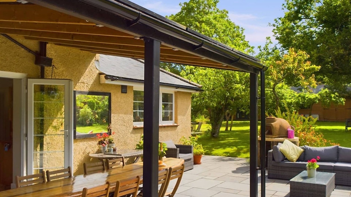 Nettlestone House | The Timbers in Seaview