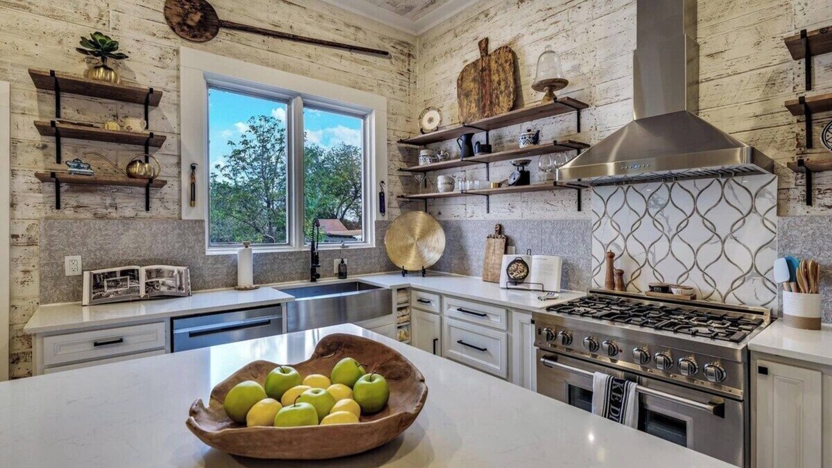 Eastside Promise Neighborhood House | The Time Traveler - Historic Home Downtown SATX