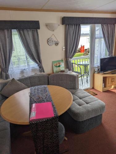 Ingoldmells Apartment | The Topaz Caravan HF12