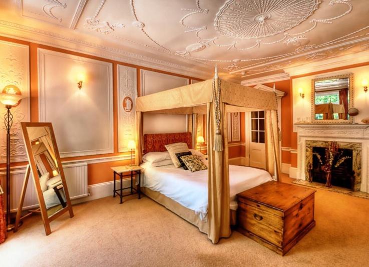 Arundel Hotel | The Town House