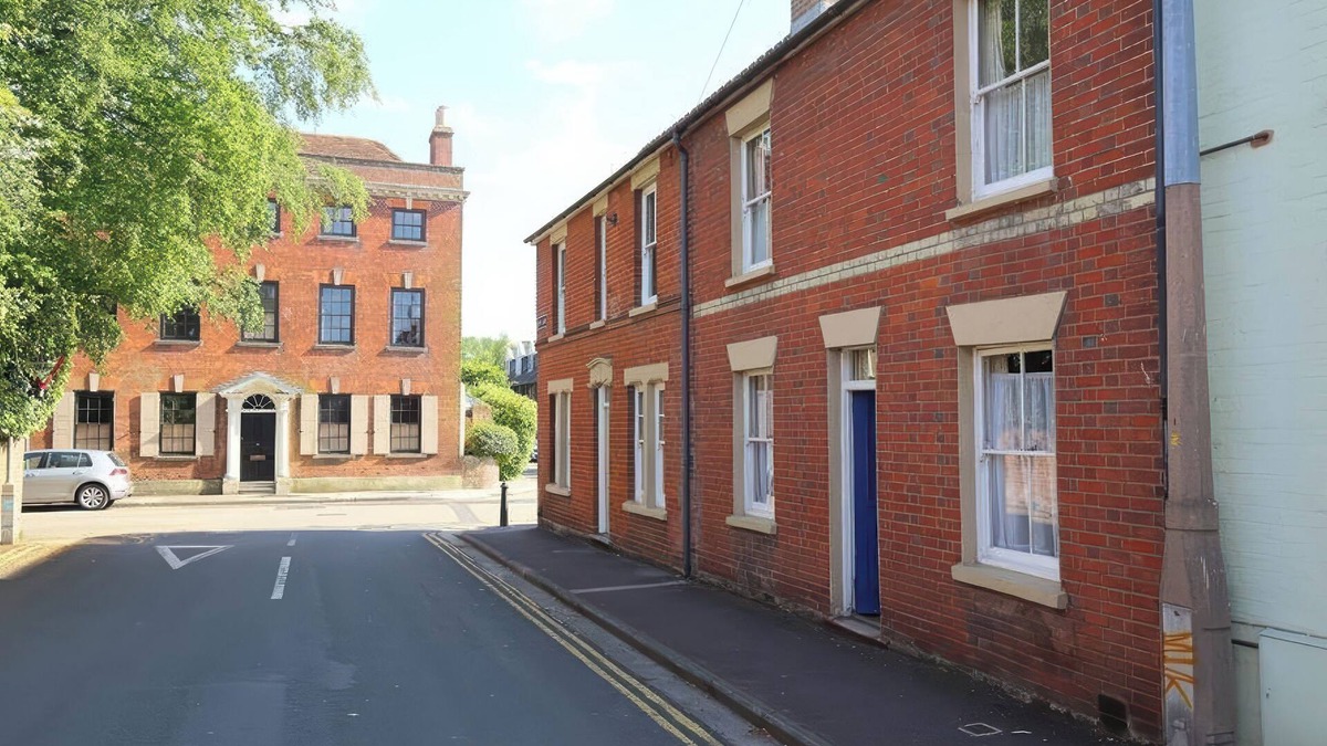 Salisbury Cottage | THE TOWNHOUSE, character holiday cottage in Salisbury