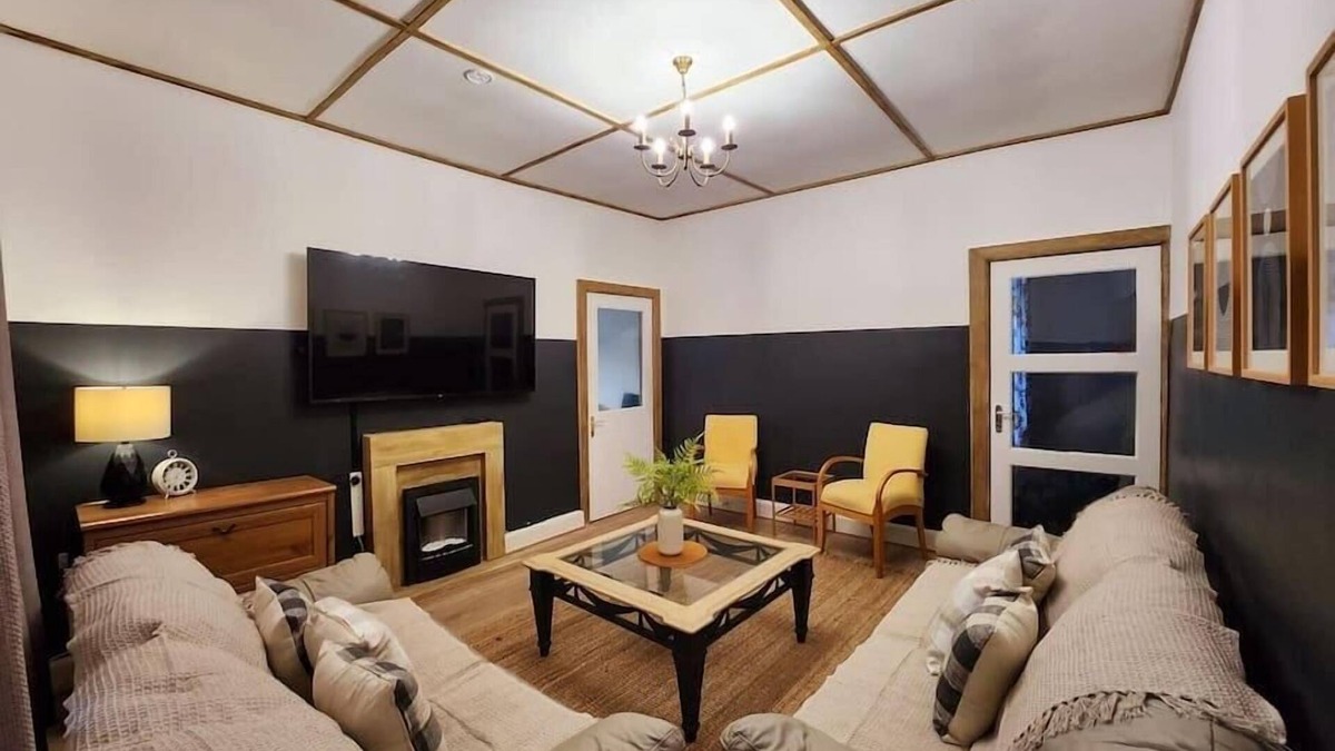 Skinningrove House | The Trackside Cottage