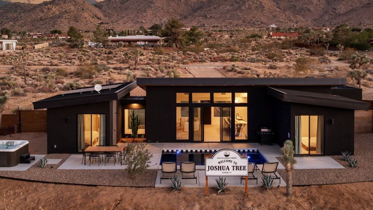 Joshua Tree House | The Tree House: In-Ground Pool w/Hot Tub