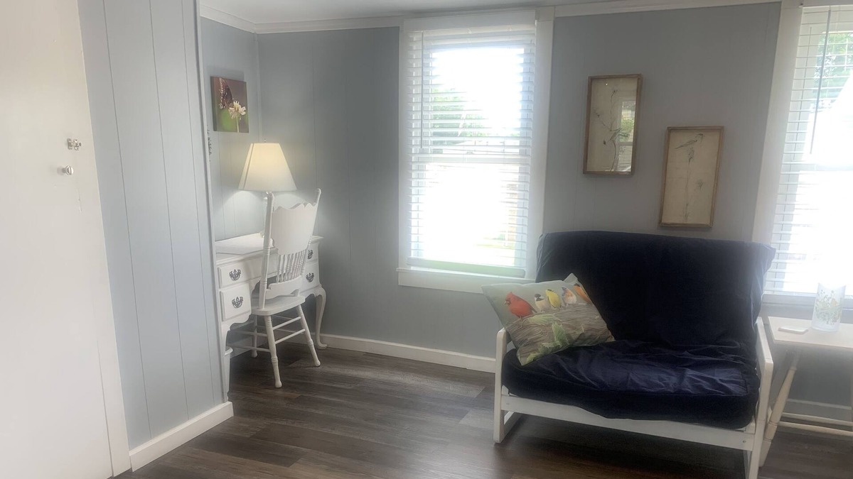 Newburgh Apartment | The Tree House private space 1 bed super cute historic area !