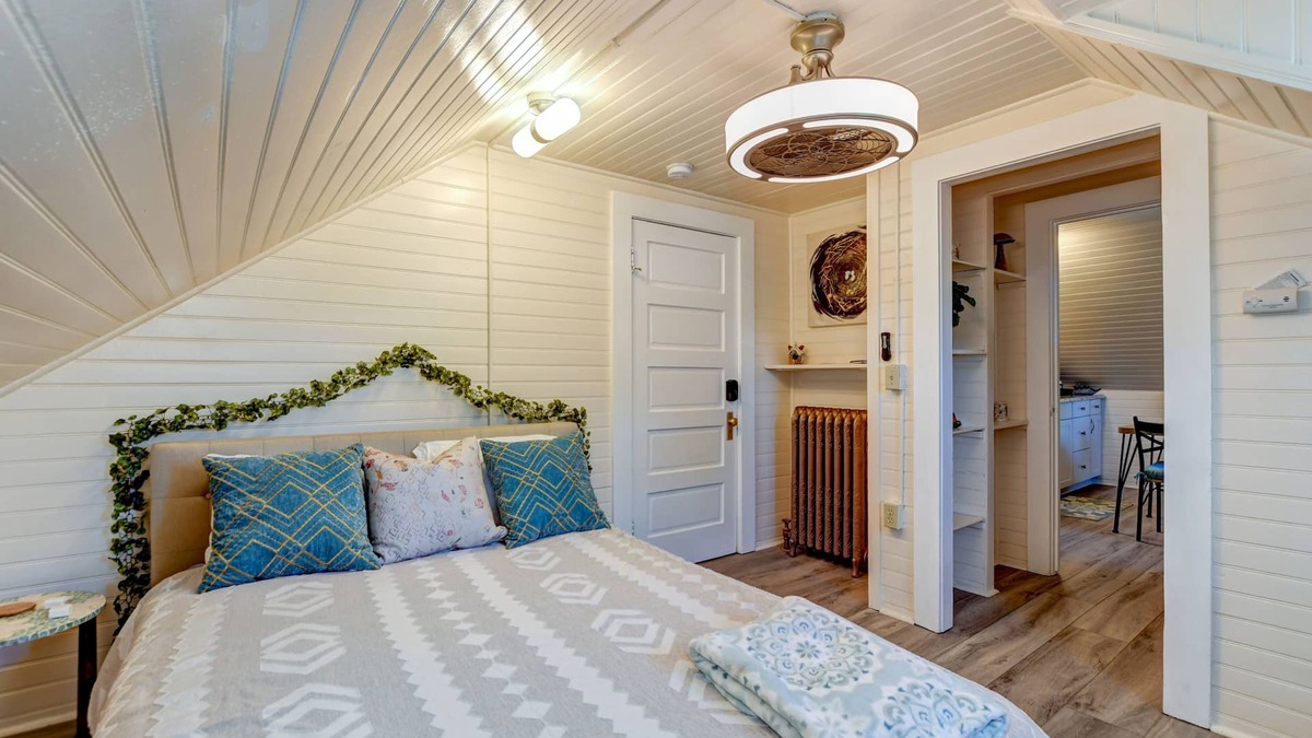 Nob Hill Apartment | The Treehouse Suite at the Mansion by the Square