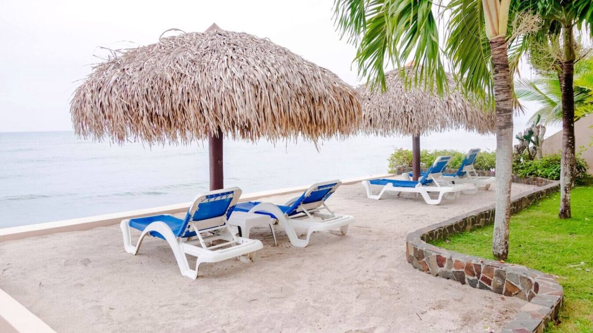 Boca Corona Apartment | The Triton – Spacious One-Bedroom Oceanview Suite