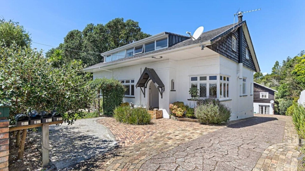 Birkdale House | The Tui House - Escape Birkenhead