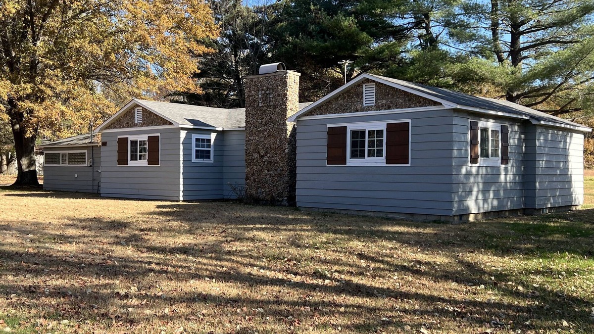 Benton Other | The Turkey Farmhouse just a few minutes from Rend Lake