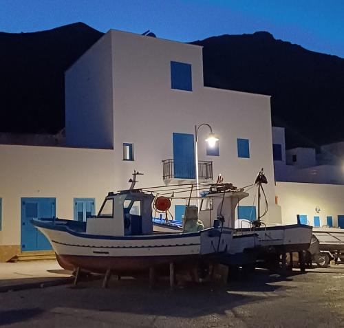 Marettimo House | The twins Rooms in Marettimo 2