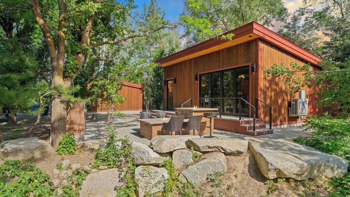 Sandy House | The Two Cottonwood Ski Cabins