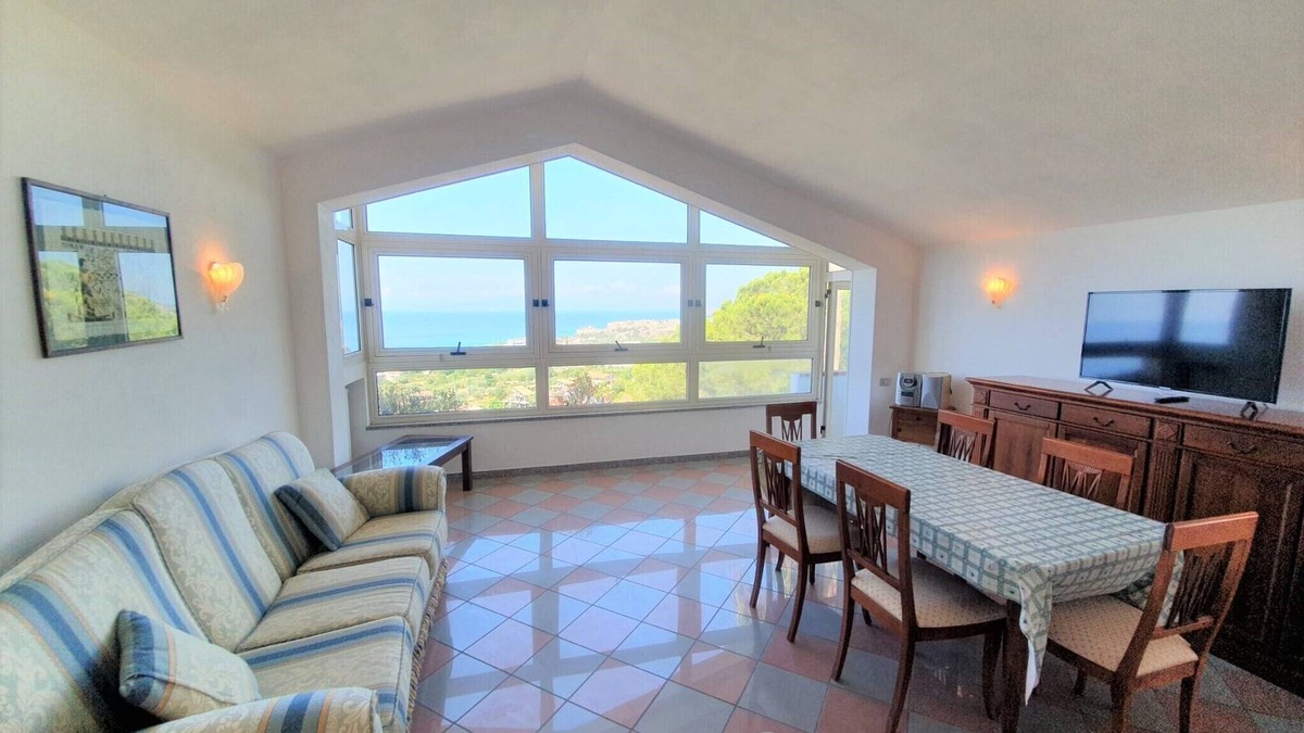 Tropea Apartment | “The Uncle Michele Penthouse”