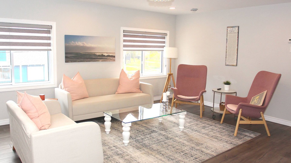 Crystal Beach Condo | The Upper Deck Retreat- Holiday Cozy in Crystal Beach!