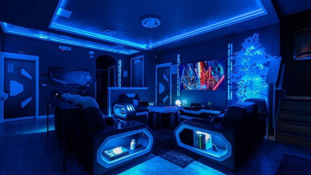 Lake Berkley House | The Utopia X4 Starship: A Star Wars Themed Retreat