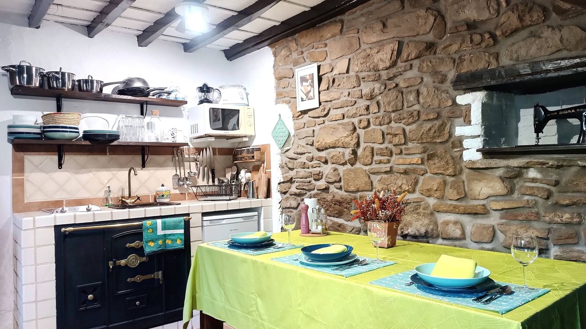 Villar de Pineres Cottage | The Vallicuerra - The Carbayu