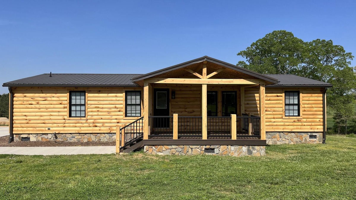 Shelby Cabin | The Venue at Turkey Ridge Main Cabin