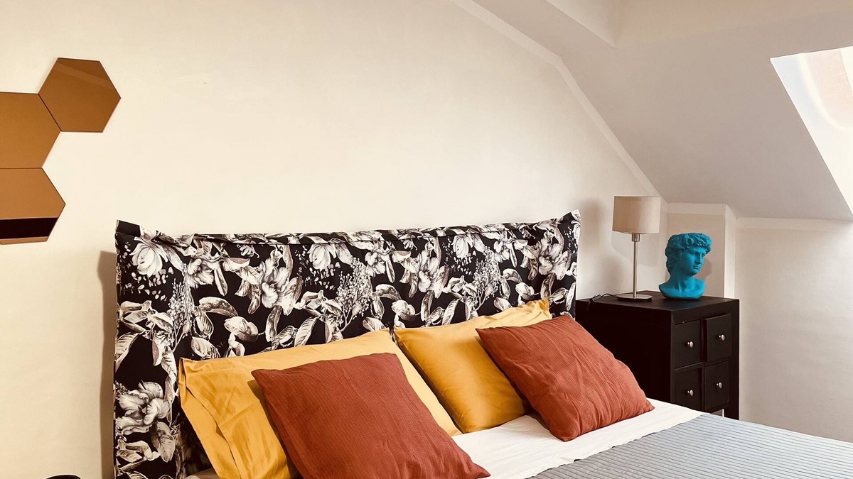 Caserta Apartment | The Verdi Apartment