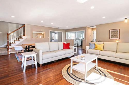 Northeast Virginia Beach House | The VIBE House with POOL