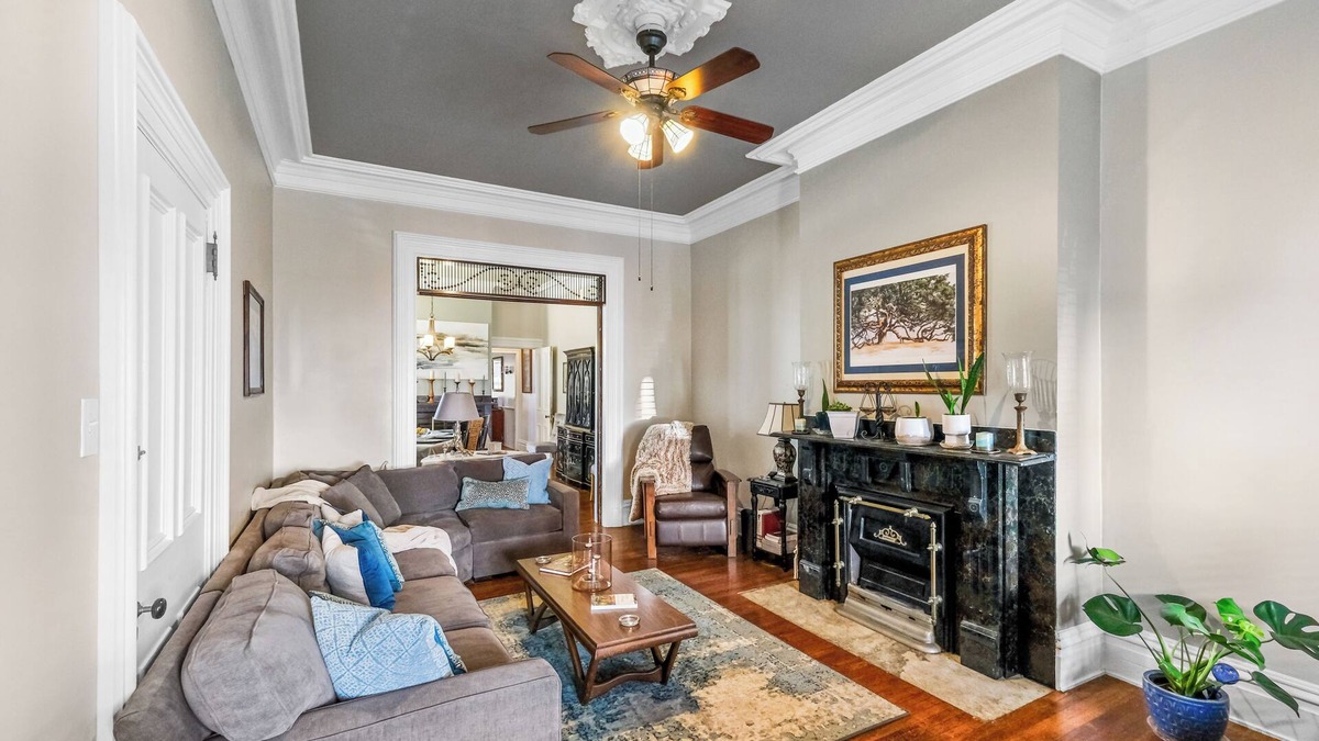 Pittsburgh House | The Victoria