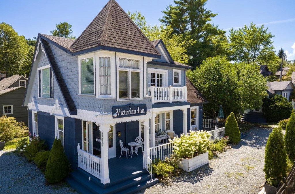 Blowing Rock Hotel | The Victorian Inn Blowing Rock