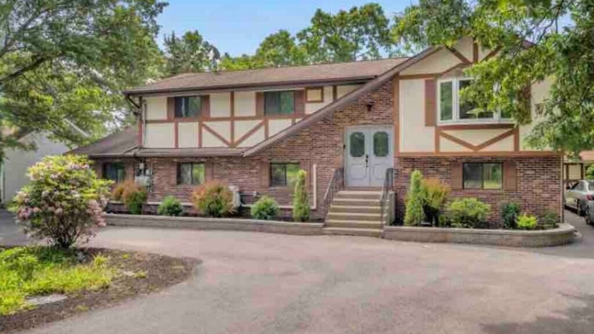East Stroudsburg House | The View | A Private Two Floor Guest House