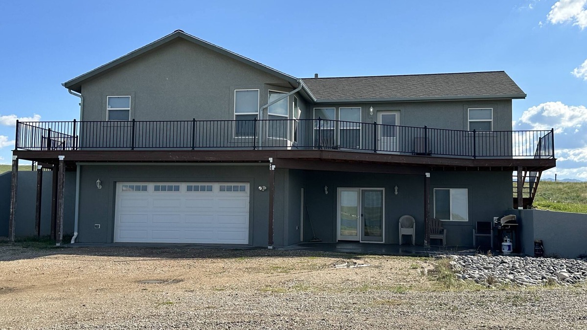 Saddlestring House | The View at Lake Desmet!