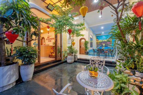 Hoi An City Centre Hotel | The View Boutique Hoi An