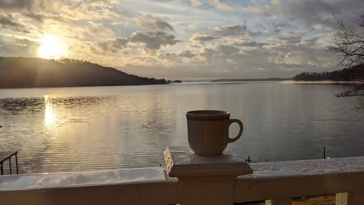 Cedar Bluff House | The View on Weiss Lake