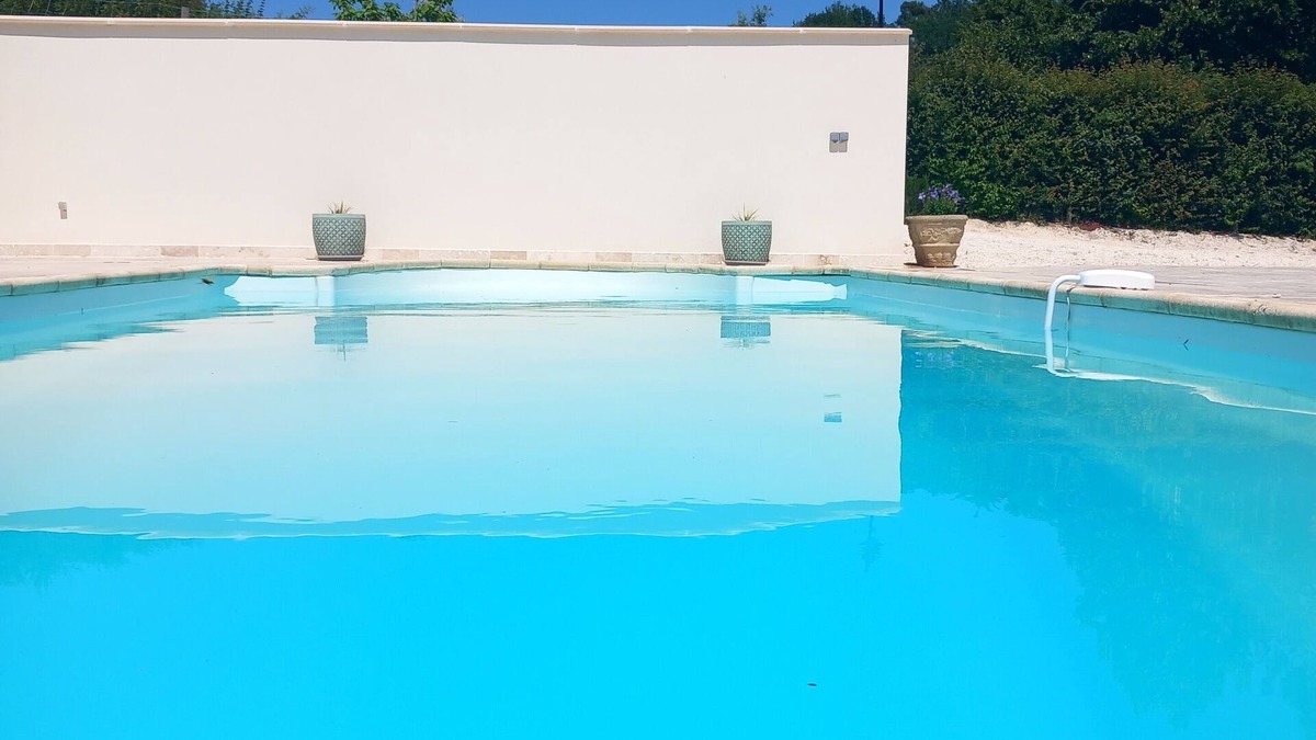 Saint-Front-sur-Nizonne Villa | THE VILLA IN GREEN PERIGORD