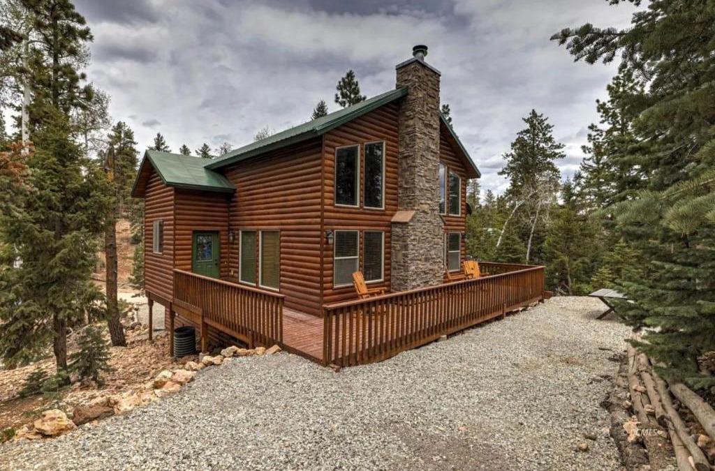 Meadow View Heights House | The Village Getaway