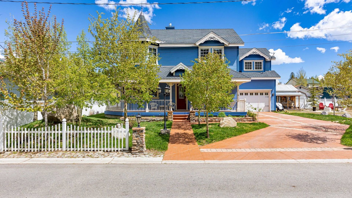 June Lake House | The Village Victorian