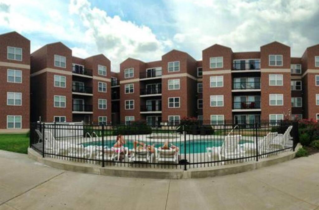 Emporia Apartment | The Villas At Emporia