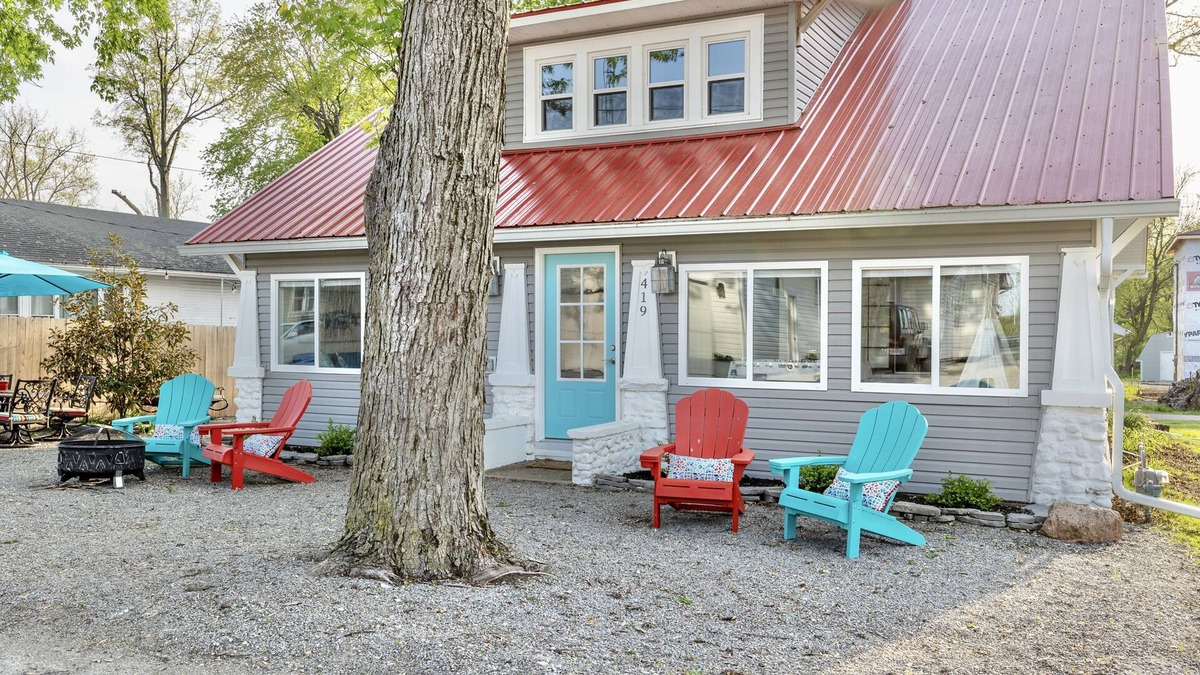 Russells Point House | The Vintage Lake House w/Private Dock