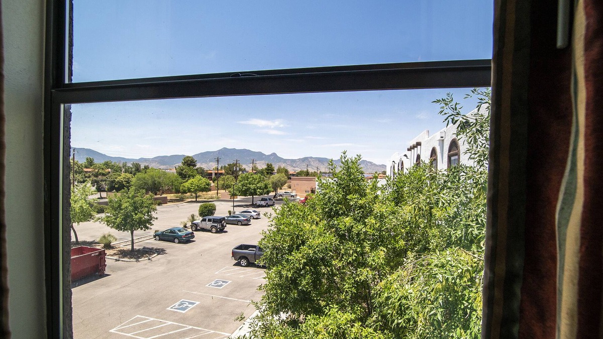 Sierra Vista Hotel | The Vistas