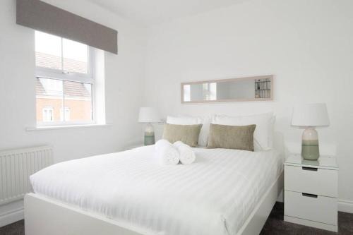 Derby House | The Voyager - Newly Furnished Home