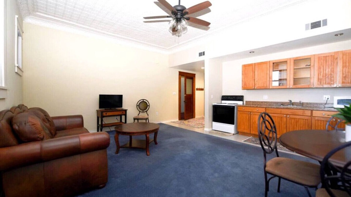 Eastland Apartment | The Waco Apartment at The Eastland Historic Hotel