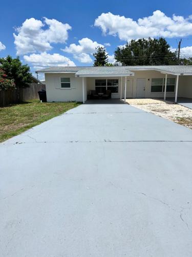 Warm Mineral Springs Apartment | The Warm Springs Sanctuary