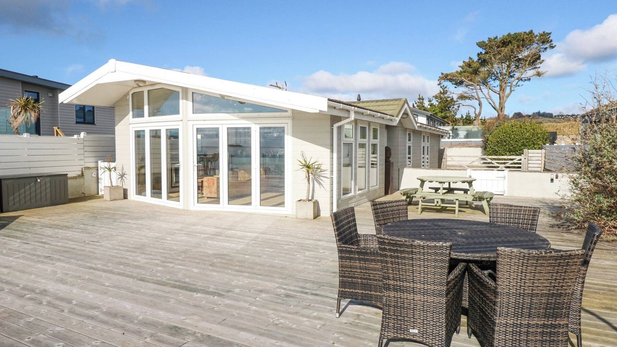 Abersoch Cottage | THE WARREN M45, pet friendly, country holiday cottage in Abersoch