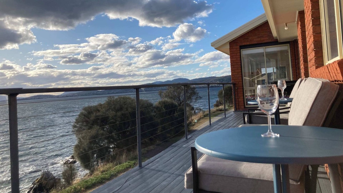 Tranmere House | The Waterfront, Amazing Hobart Views,Sleeps10
